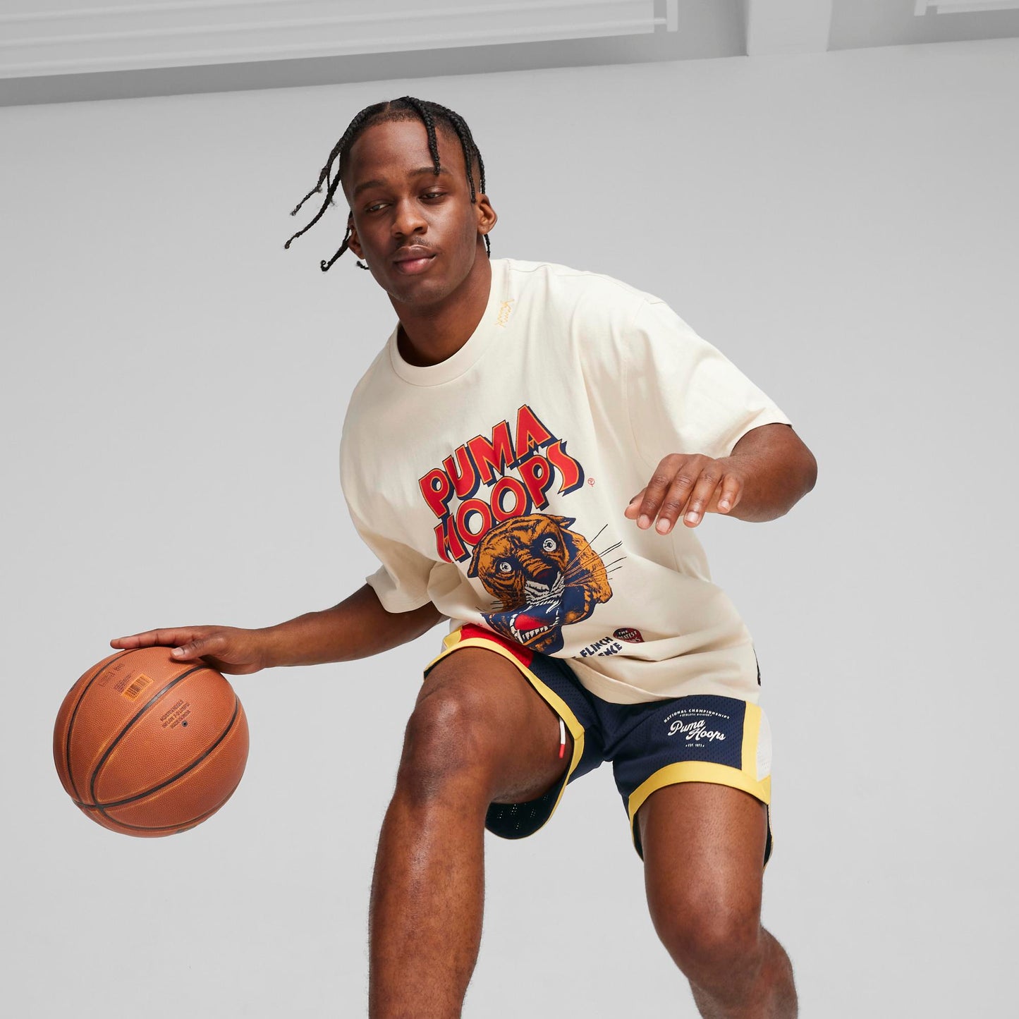 SHOWTIME TEE 1 (Alpine Snow)