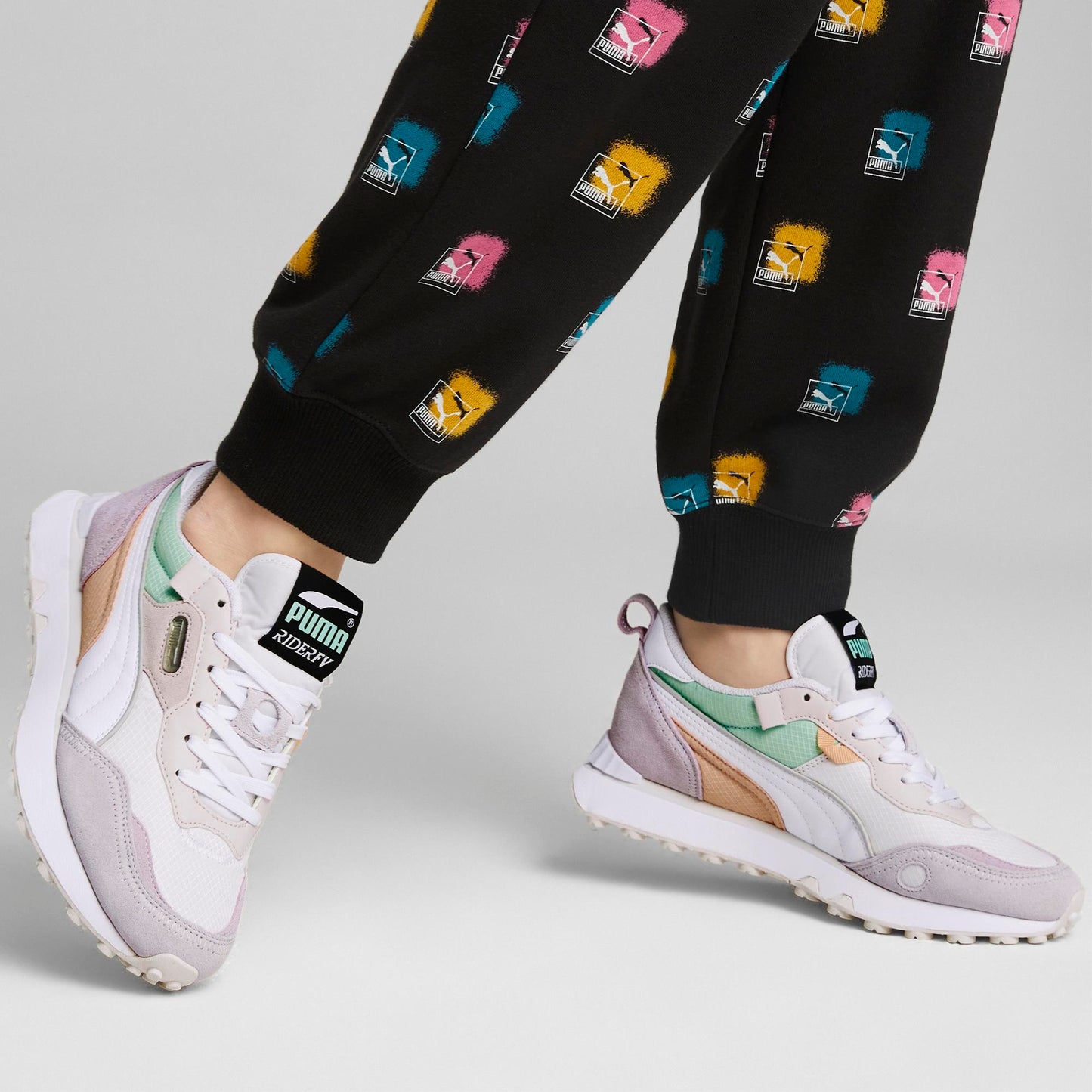 RIDER FV "FUTURE VINTAGE " (PUMA White-Lavander Fog)