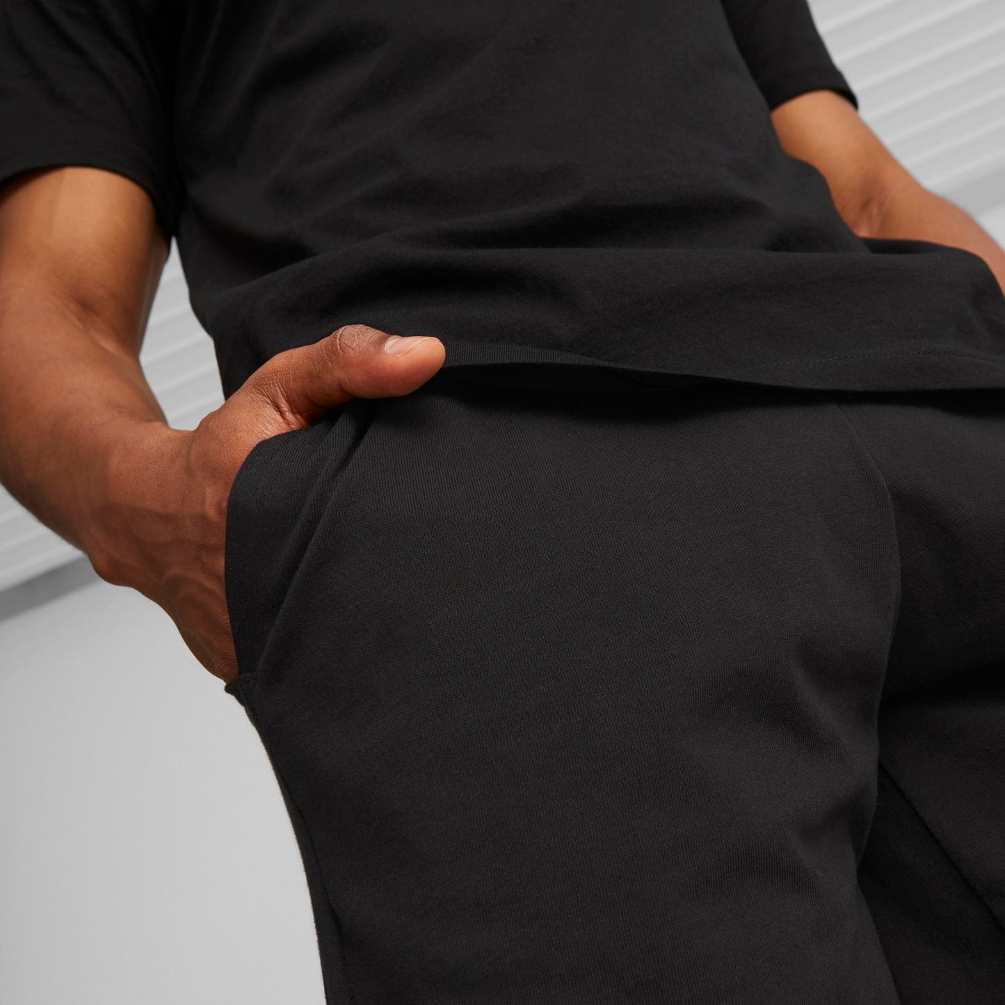 ESS JERSEY SHORTS (PUMA Black)