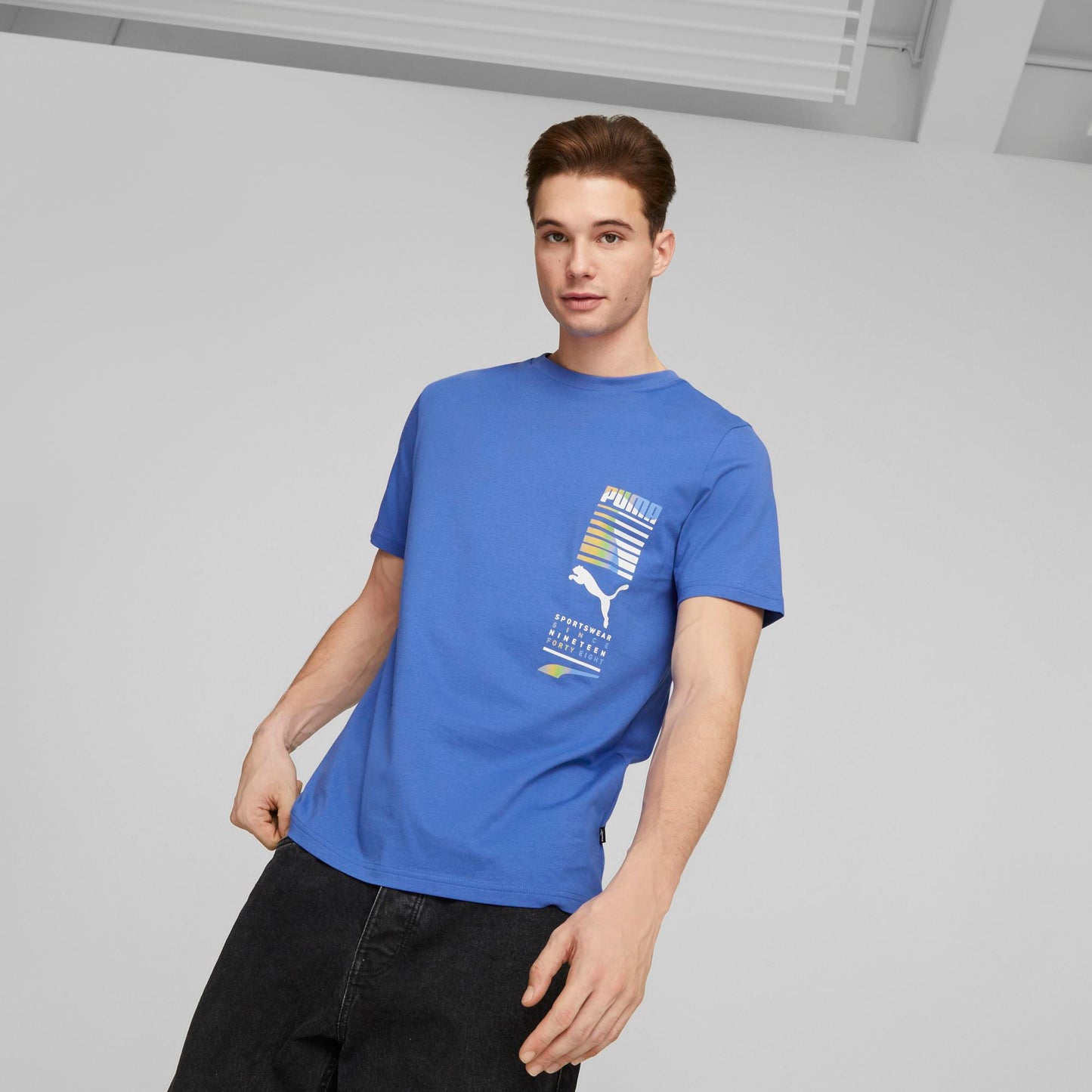 GRAPICS MULTICOLOR TEE (Royal Saphire)